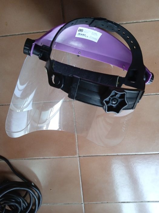 Предпазна маска за лице.