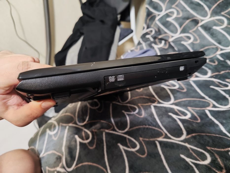 Продам ноутбук Самсунг