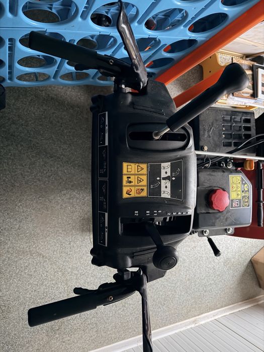 Freză de zăpadă pe șenile MTD Optima ME 66 T – CA NOUĂ