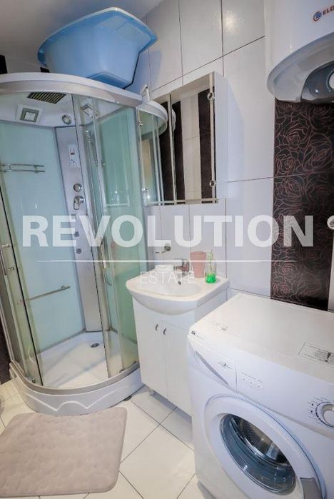 Дава се под наем Тристаен апартамент в Варна, Левски - 105 кв.м за 648.21 € - Снимка #8