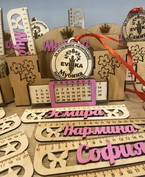 Деревянные именные подарочные комплекты