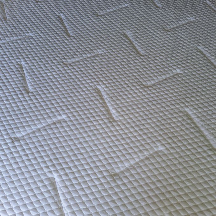 Продавам топ матрак WELLPUR, купен от ЮСК