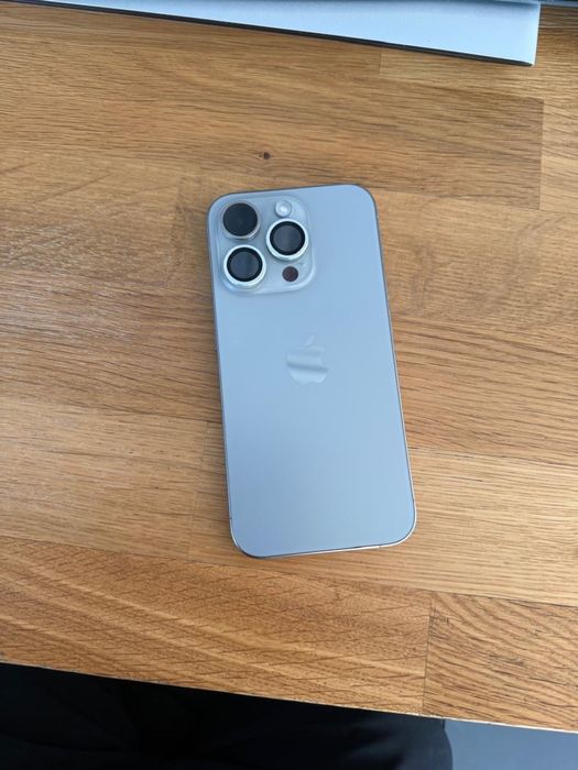 Iphone 15 pro 128 gb