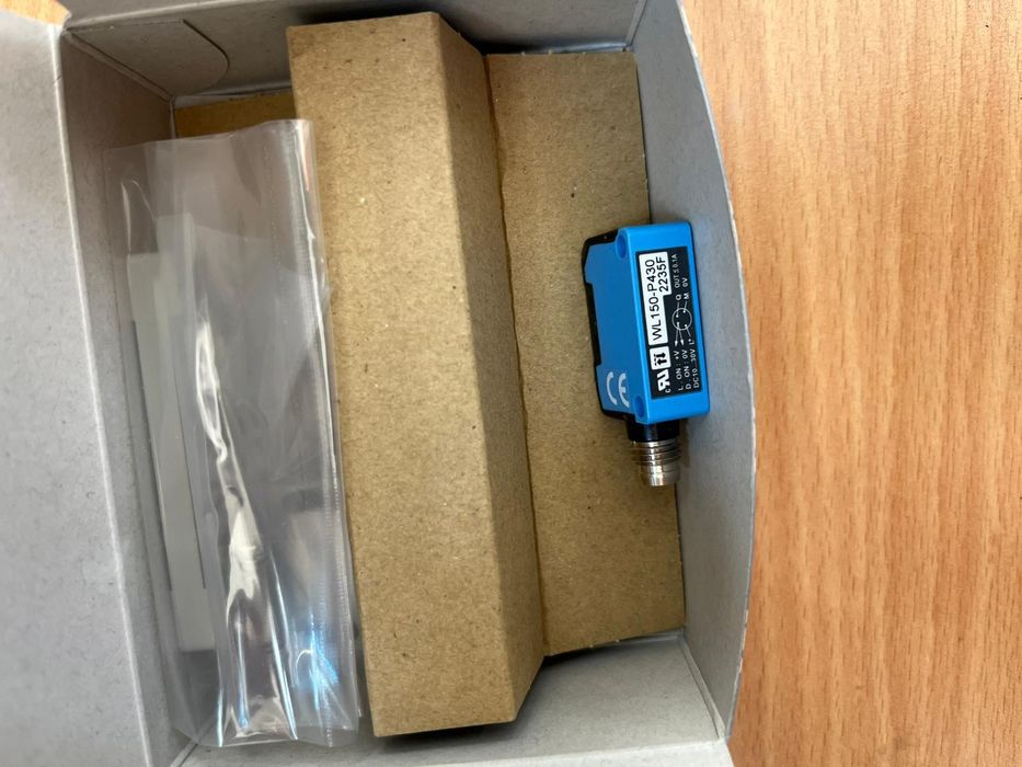 Senzor fotoelectric retroreflexiv WL150-P430