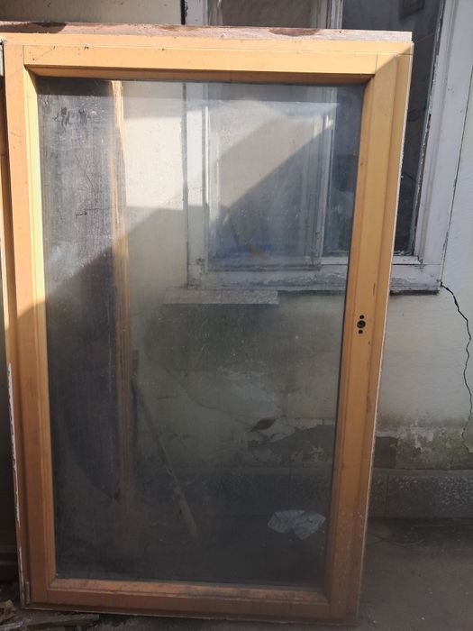 Geamuri termopan lemn stratificat