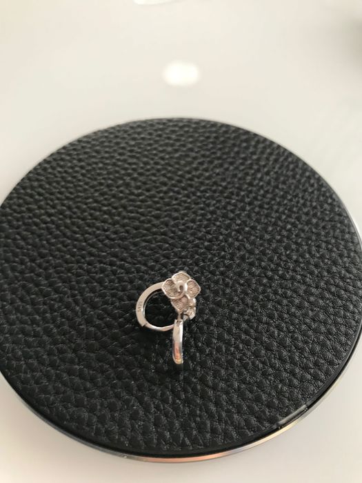 Сребърни обеци с камъни