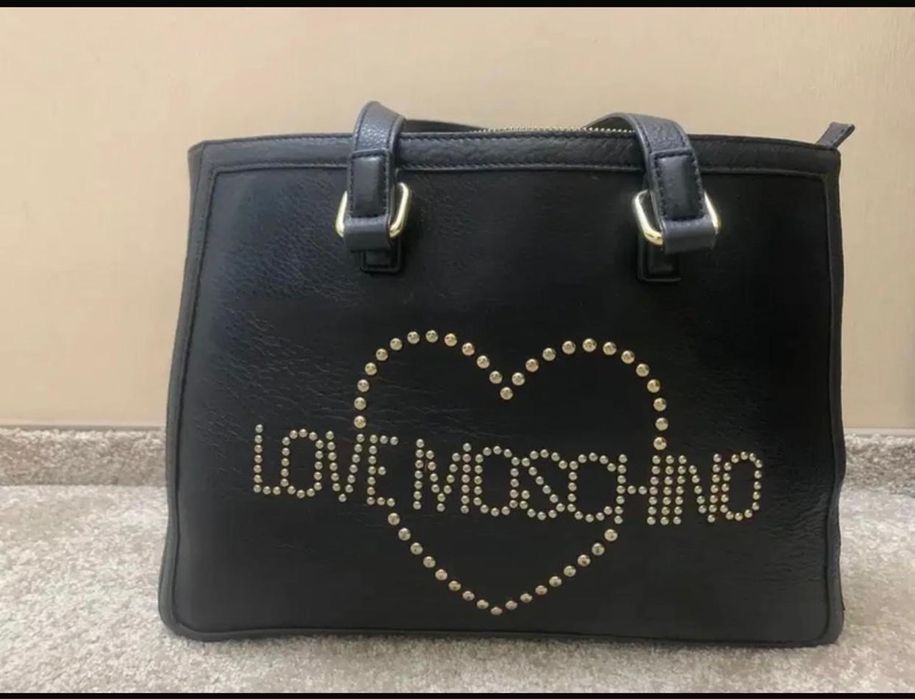 De vanzare geanta Moschino