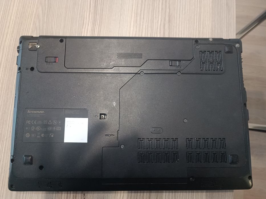 Лаптоп Леново G575