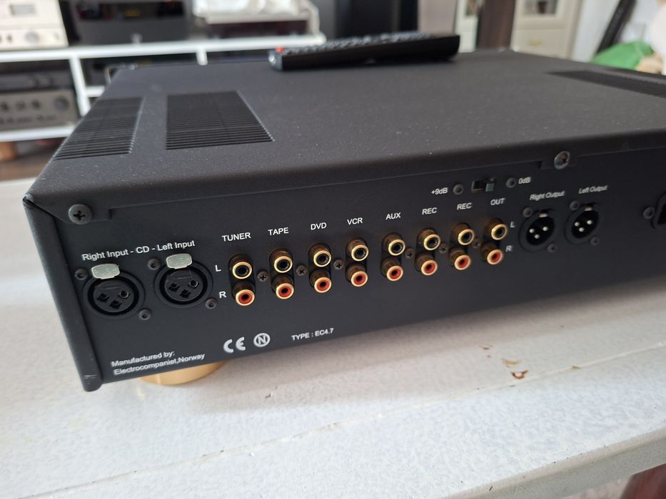 Preamplificator Electrocompaniet EC 4.7