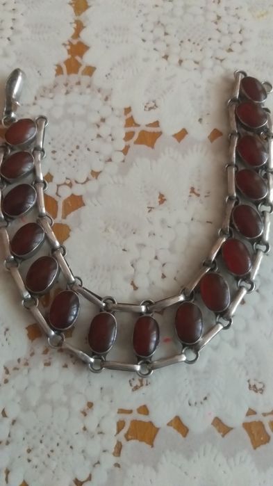 Vand o piesă veche cu chihlimbar