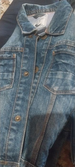 Отдам даром одежду на мальчика 4-6лет