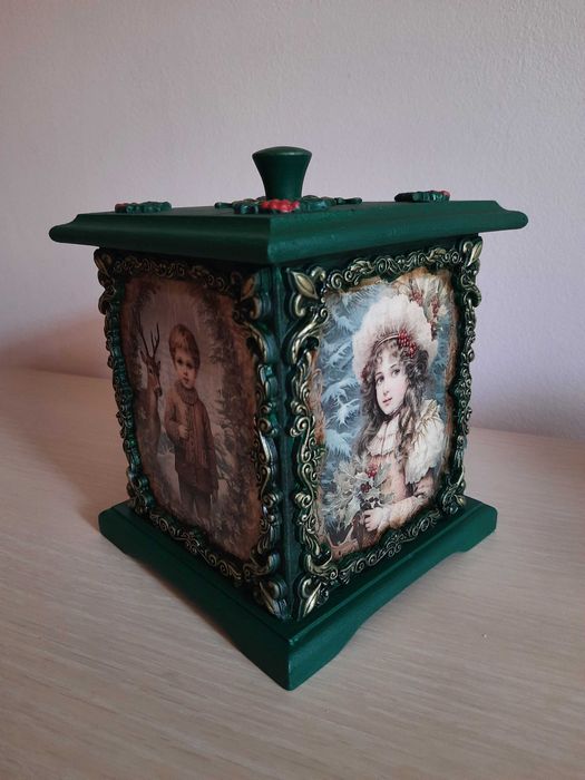 Cutie vintage Craciun, din lemn