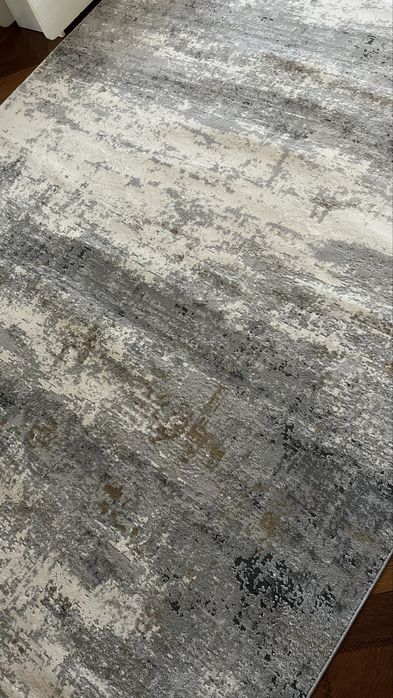 Продав ковер новый 2х4 Турция