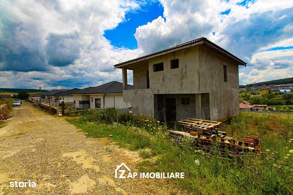 Corunca - Casă Individuală P+1 - 5 Camere (4 Dormitoare) - Teren 490 m