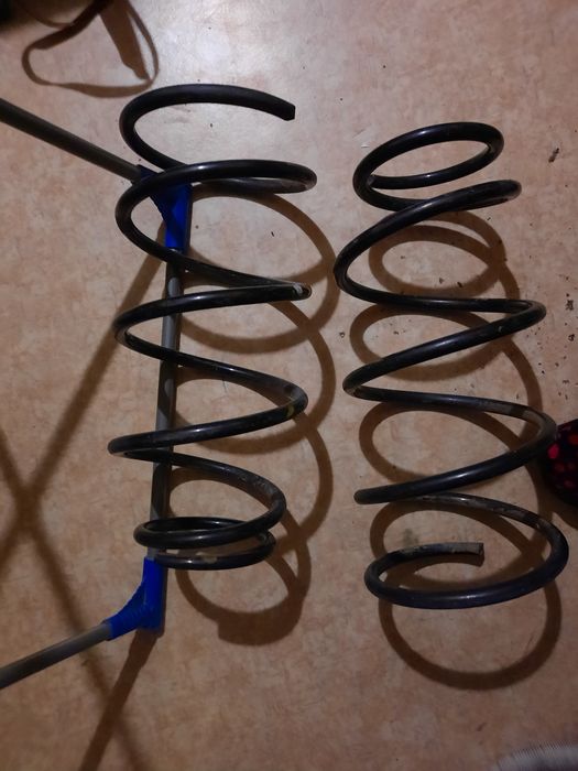 Стойки амортизатора