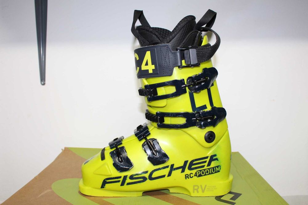 Clapari ski/schi Fischer RC4 Podium LT 110 Jr nr 40