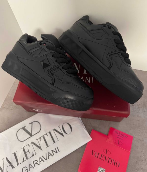 Adidasi Valentino Garavani One Stud Negru Premium Marimi 36-44 Unisex