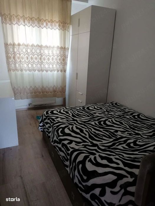 vand aparatment 3 camere, bucatarie si doua bai. 51 mp langa piata Doi