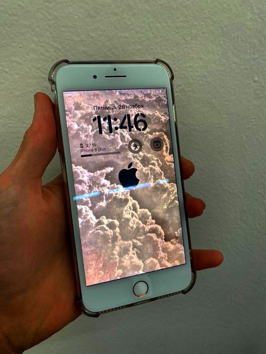 Madel: iphone 8 plus