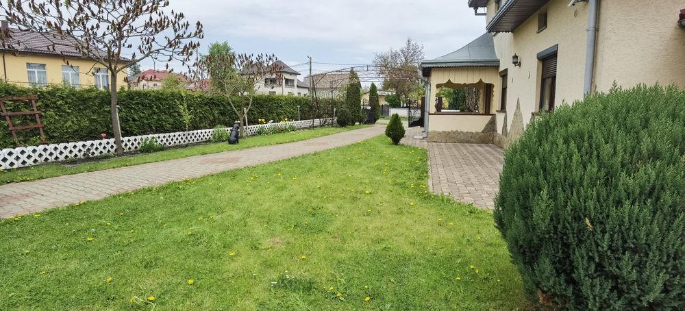 Casa de vinzare Iaslovat