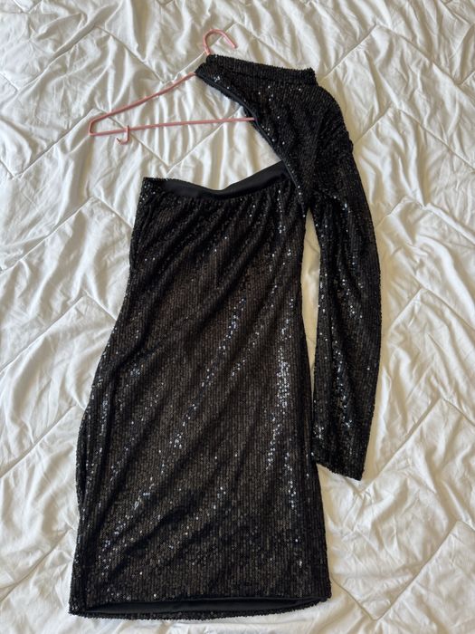 Рокля от LBD /little black dress/