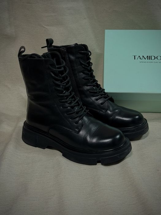 Б/у етік , өте аз киілді (жүгіме алынған)