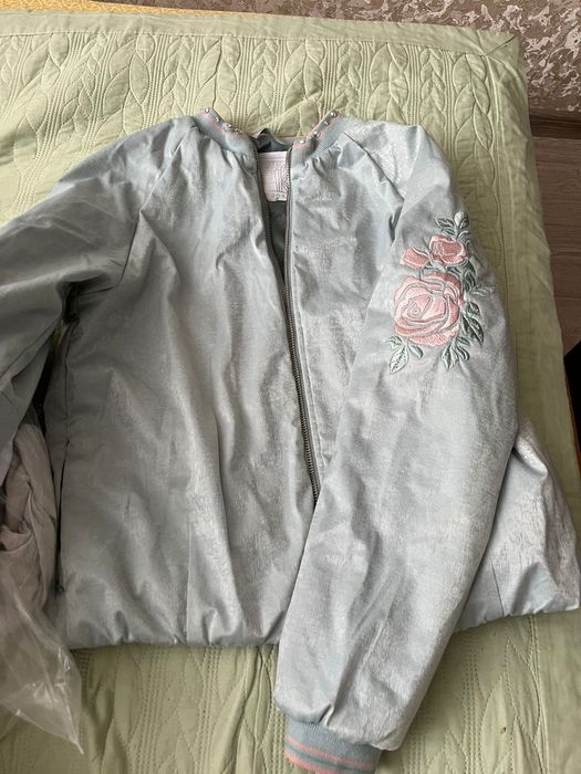 Продам вещи в идеальном состоянии.