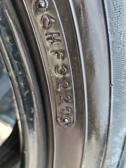 Vând 4 cauciucuri de vara 225/55/19