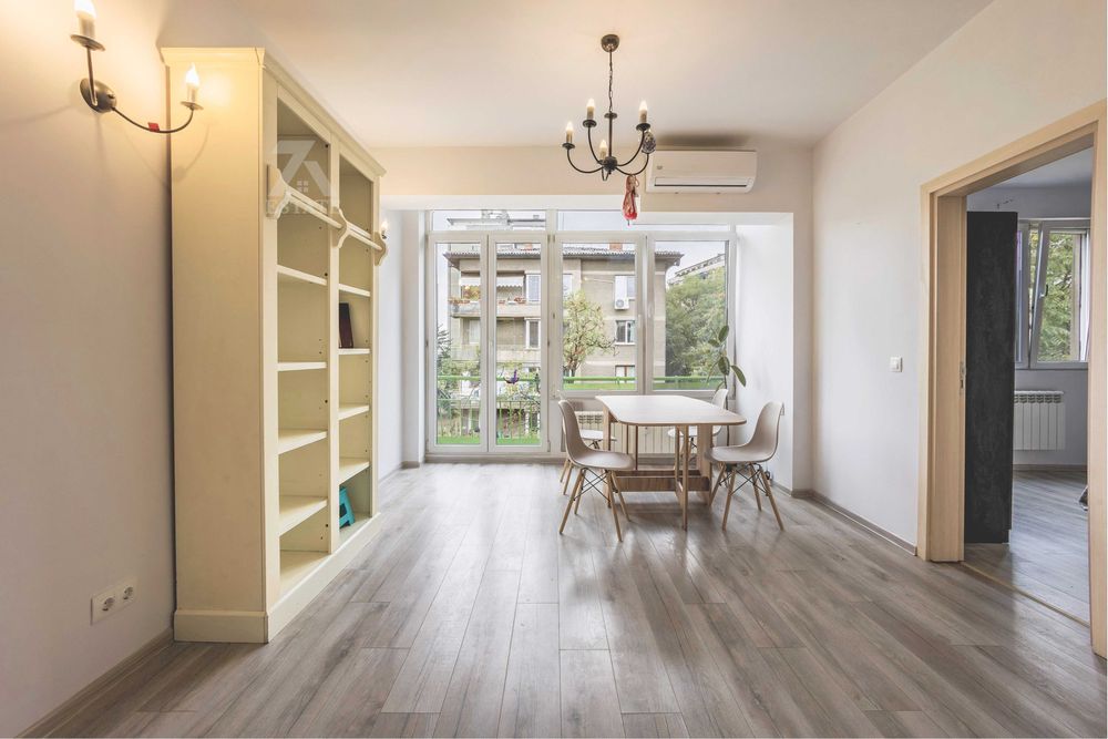 Дава се под наем Магазин в София, Център - 85 кв.м за 880 € - Снимка #2