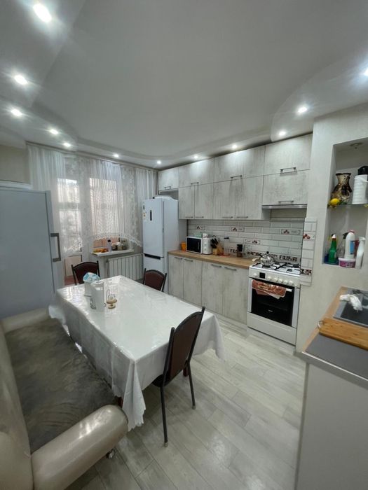 3-х ком 6 мкр.кухня 12 м2 2 лоджии