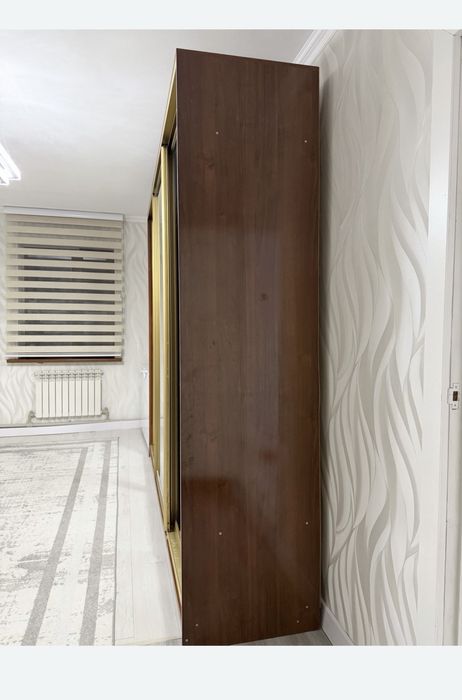 Продаётся большой шкаф