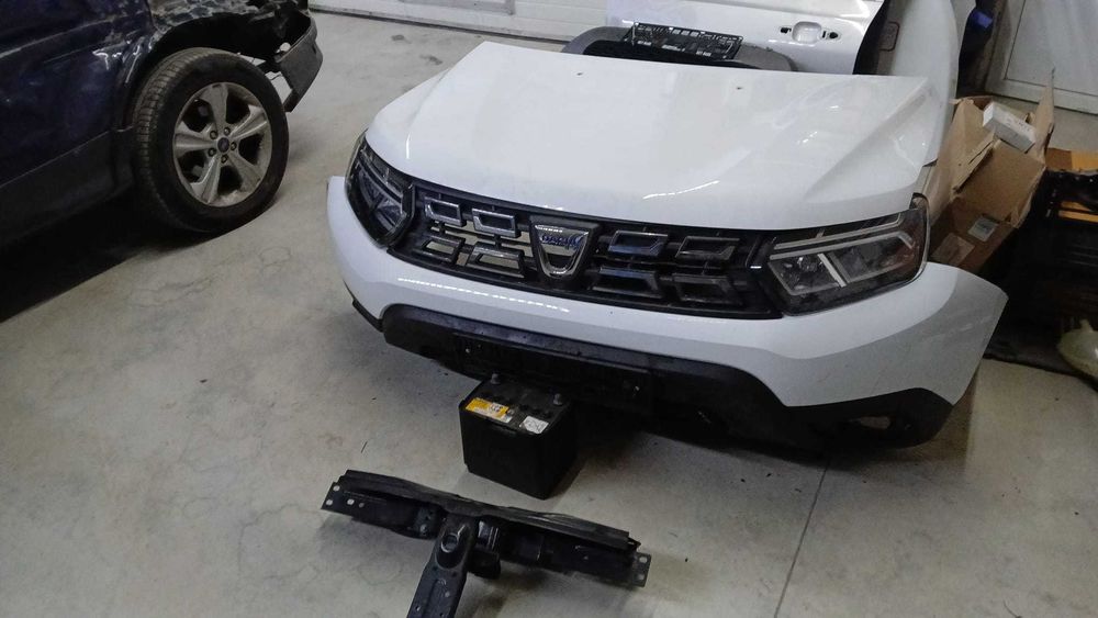 Vand faruri, capota, bara fata Dacia DUSTER 2020-2022