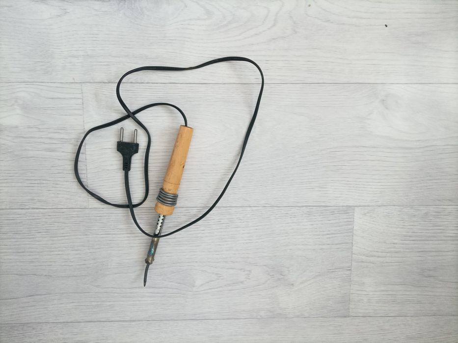 Продам паяльник электрический