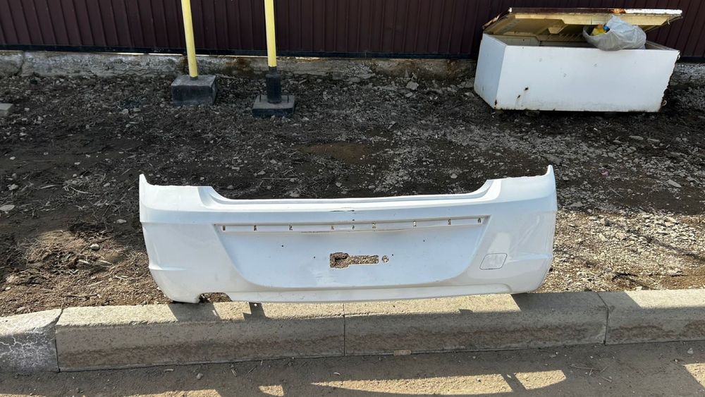 Продам задний бампер Chevrolet cobalt, коабльт