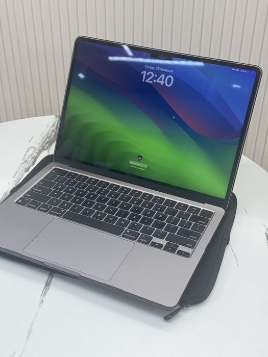 Apple Macbook M2