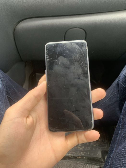 Samsung s10e 6/128