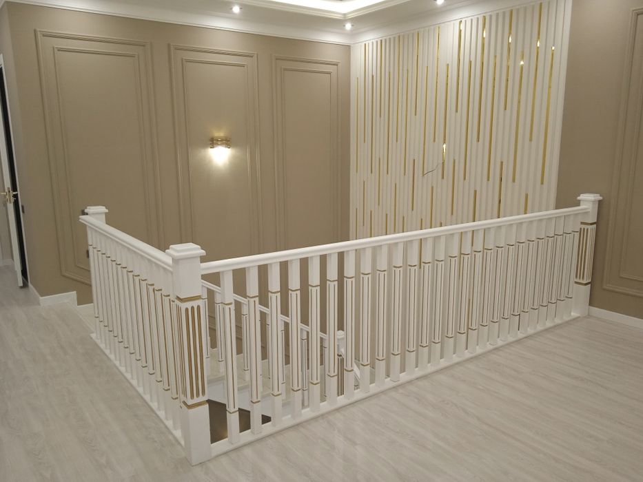 Деревянные лестница обшивка.