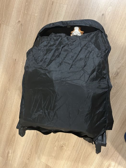 Продам прогулочную коляску