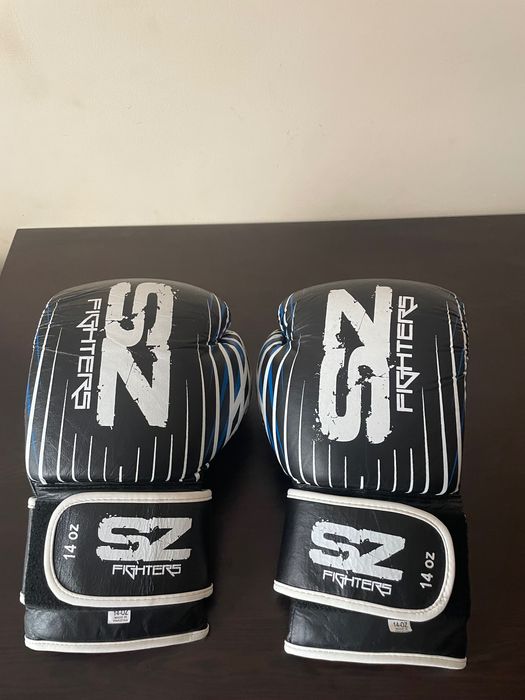 Боксови ръкавици