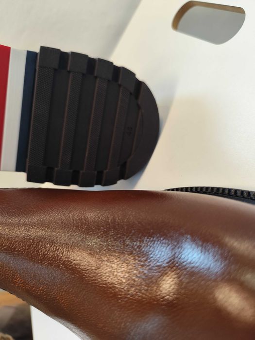 Ghete chelsea 43 premium Tommy Hilfiger NOI piele naturala moale cogna