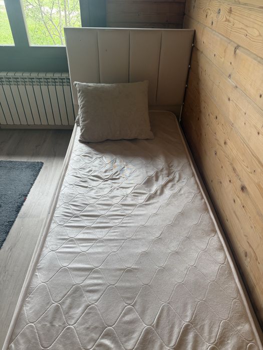 Продам кроват их 2