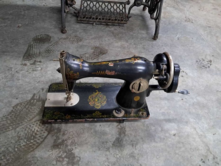 Продавам шевна машина Singer