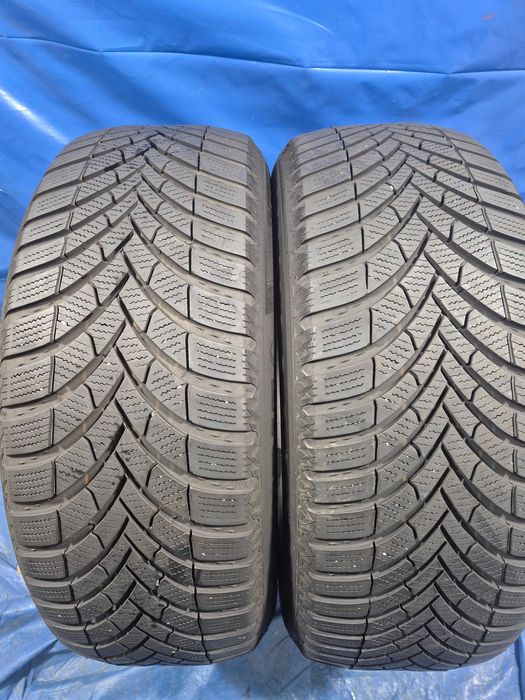 215/60/17 103V Semperit