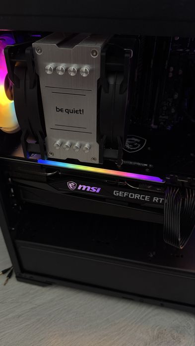 Геймърски компютър + 144hz монитор