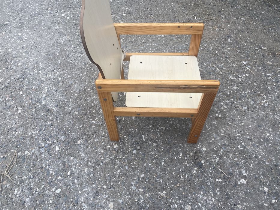 Детскиц столие для питания