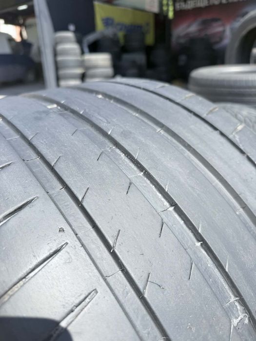 315 30 21 мишелин 2броя като нови Michelin
