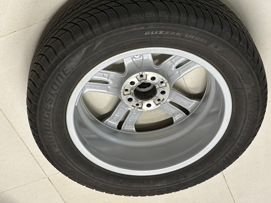 Vând jante originale BMW X5 2023– 18”