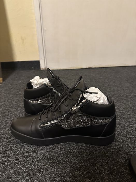 Нови обувки Giuseppe zanotti
