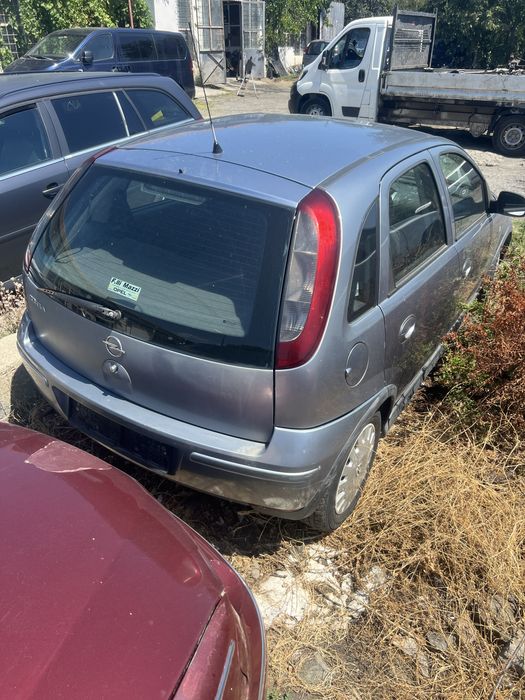 На части Opel Corsa 1.1 2005
