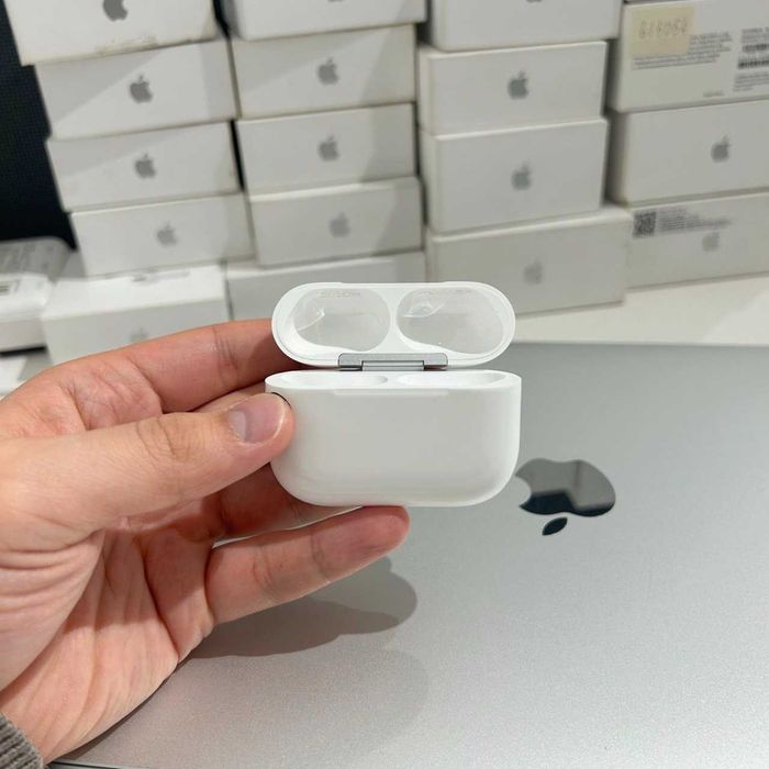 AirPods Pro 3 Зарядный кейс / Оригинал с Гарантией / Футляр